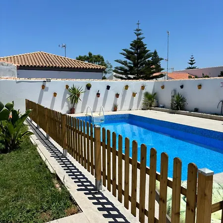 Сasa de vacaciones Fantastico Con Piscina 2 Km De La Barrosa *